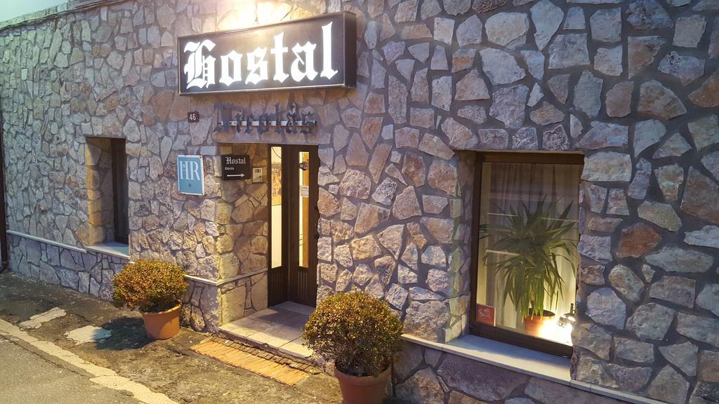 Hostal Nicolas เมดีนาเชลี ภายนอก รูปภาพ